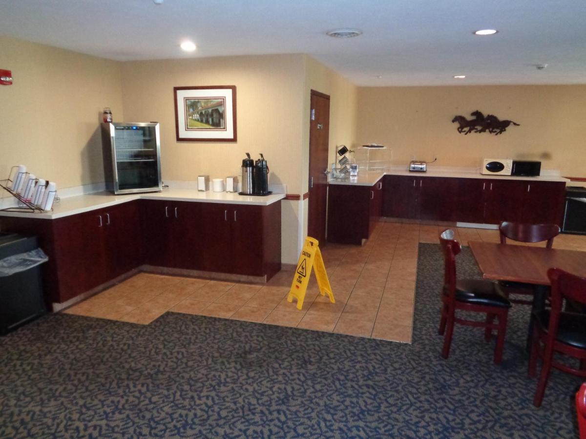 Fairgrounds Inn Du Quoin Eksteriør bilde